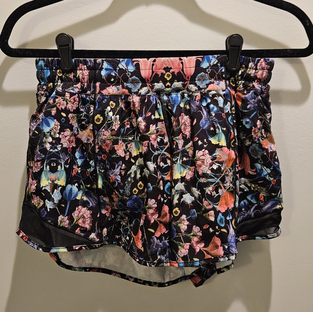 Hotty hot Lululemon size 8 EUC